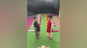 چالش سرگرم کننده و دیدنی با دو پسر بچه