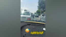ابداع جالب راننده تاکسی؛ پنکه روی فرمان!