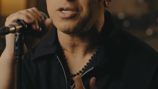 کلیپ آهنگ جدید عزیزم دیر اومدی از امین رستمی